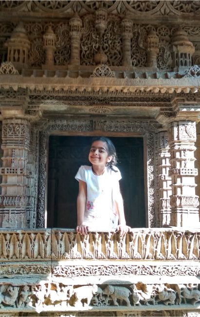 The Kid Who Travelled is at Adalaj Stepwell near Ahmedabad, Gujarat Blog.